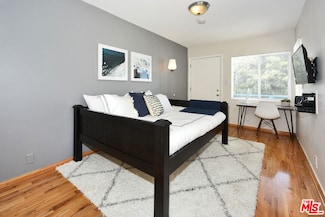 16 Clubhouse Ave Unit 16, Los Angeles, CA 90291