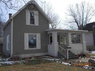 557 N Main St, Nappanee, IN 46550