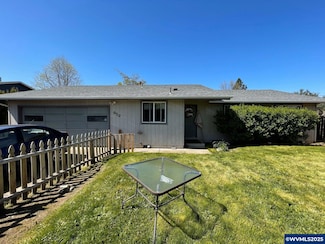 959 Chickadee Ct NE, Salem, OR 97301