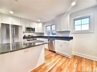 30 Ferris Ave Unit B8, Norwalk, CT 06854