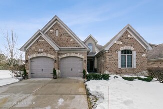 10429 Crown Dr, Orland Park, IL 60467