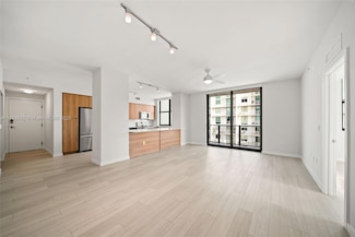 555 NE 8th St Unit 1201, Fort Lauderdale, FL 33304