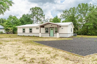 5742 Mount Olive Rd, Crestview, FL 32539
