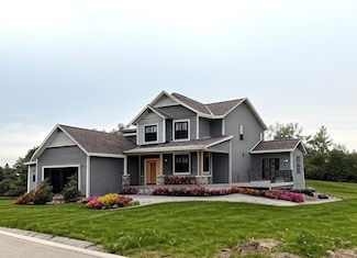 S54W25403 Pebble Brook Ct, Waukesha, WI 53189