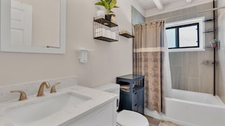 429 General Hodges St NE, Albuquerque, NM 87123