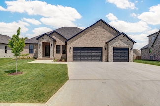 1698 Marlowe Ave, Springfield, MO 65802
