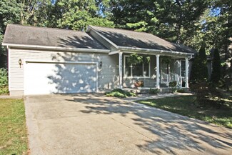 17531 148th Ave, Spring Lake, MI 49456