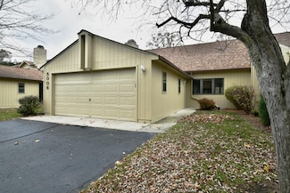 5006 Candace Dr, Midland, MI 48640