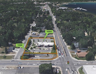 1054-1060 E Front St, Traverse City, MI 49686