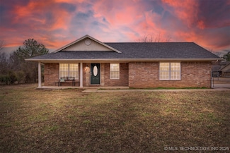 17513 S 324th Ave E, Coweta, OK 74429