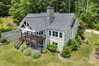 261 Morning Air Ln, Hendersonville, NC 28792