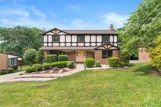 139 Huron Dr, Carnegie, PA 15106