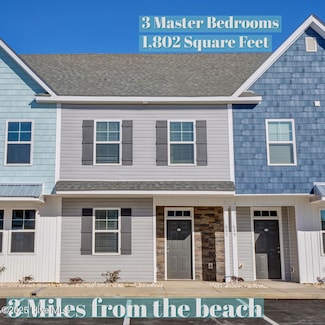 607 Windsurfing Ln, Sneads Ferry, NC 28460