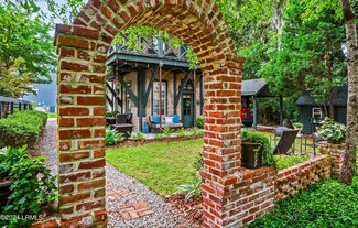 405 Coquinas Ln, Beaufort, SC 29906