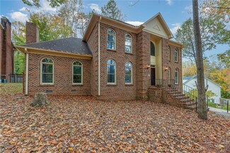 3807 Rappahannock Ct, Greensboro, NC 27407