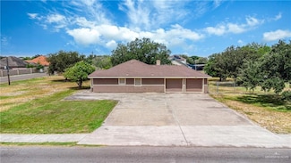 805 N Monmack Rd, Edinburg, TX 78541