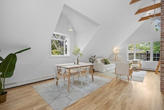 87 Holworthy St Unit 3, Cambridge, MA 02138