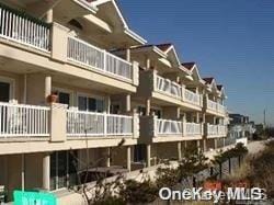 1051 Oceanfront St Unit 4, Long Beach, NY 11561