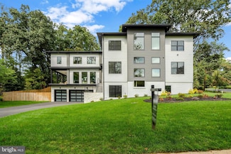 7400 Churchill Rd, McLean, VA 22101