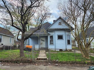 1012 Connecticut Ave, Knoxville, TN 37921