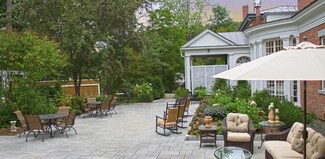 4 Station Rd, Hartland, VT 05048
