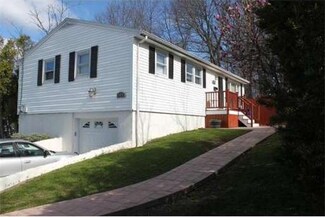 744 Langley St, Fall River, MA 02720