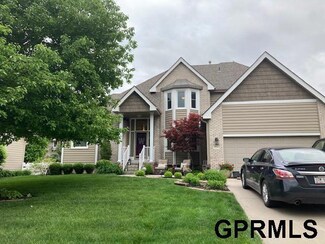 4921 N 142nd St, Omaha, NE 68164