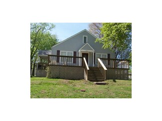 331 Spruce St, Mound City, KS 66056