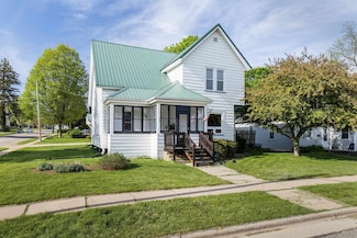 214 W Division St, Dodgeville, WI 53533