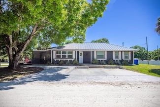 6095 7th St, Vero Beach, FL 32968
