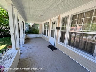 1413 Carl Breeding Way, Jackson, MI 49203