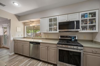 1300 Neans Dr, Austin, TX 78758