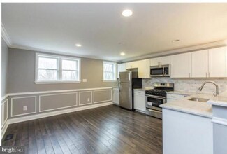 1044 Taylor Dr, Folcroft, PA 19032