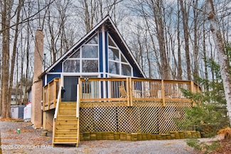 112 Moshannon Dr, Pocono Lake, PA 18347