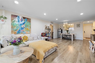 18350 Hatteras St Unit 157, Tarzana, CA 91356
