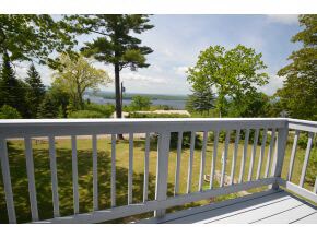 4 Prospect Hill, Tuftonboro, NH 03853