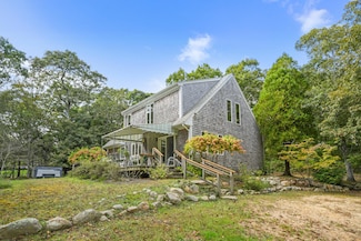 42 Hidden Village Rd, Vineyard Haven, MA 02568