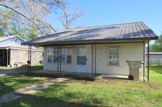 262 E Marshfield St, Hartville, MO 65667