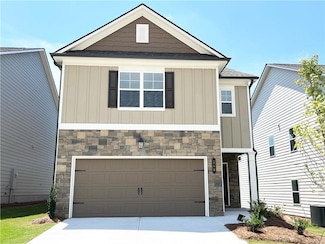 258 Station Overlook Dr, Auburn, GA 30011