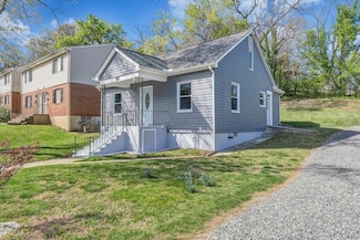 821 Kerns Ave SW, Roanoke, VA 24015