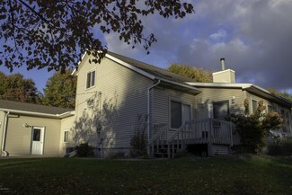 11014 E Royal Rd, Stanwood, MI 49346