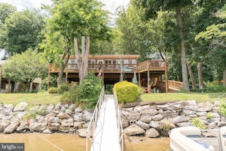 57 Beech Island, Etters, PA 17319