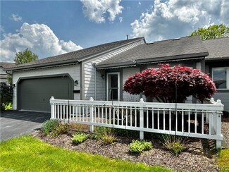 179 Summerhaven Dr S, East Syracuse, NY 13057