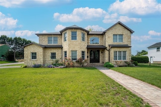 31 Burke Ave, Jericho, NY 11753