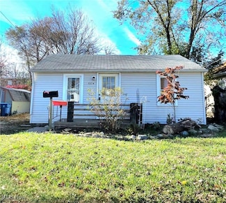 1374 Nichols Ave, Lorain, OH 44053