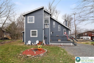 1645 Sunny Side Dr, Tobyhanna, PA 18466