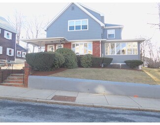 107 Bradford St, Everett, MA 02149