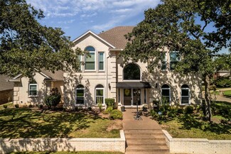 5210 Saratoga Ln, Arlington, TX 76017