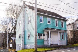 332 W Grand Ave, Tower City, PA 17980