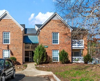 1004 Kingswood Dr Unit J, Chapel Hill, NC 27517